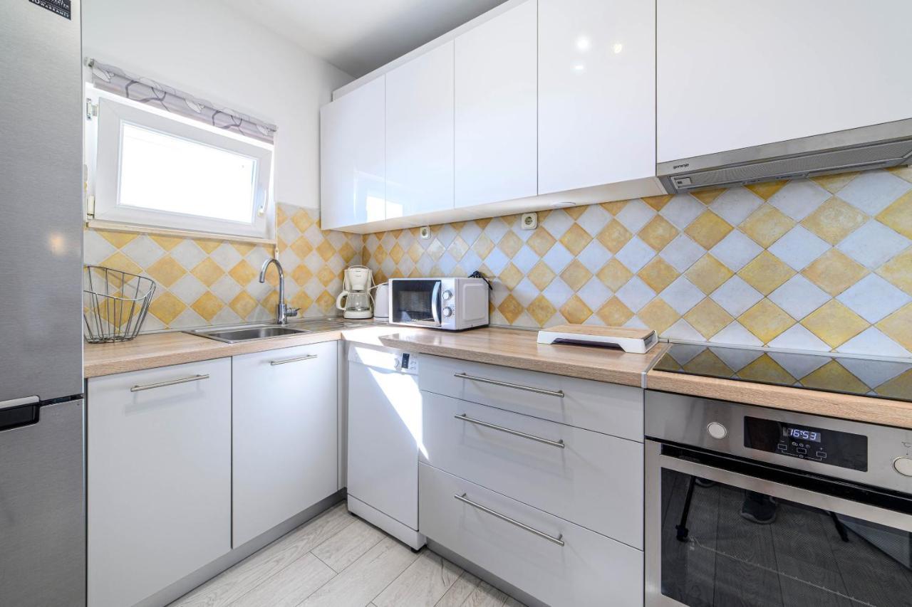 Apartment Seaside Žaborić Kültér fotó